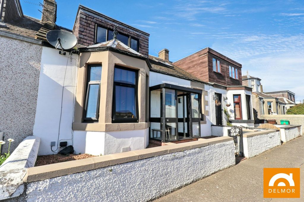 Property photo 2 of 35