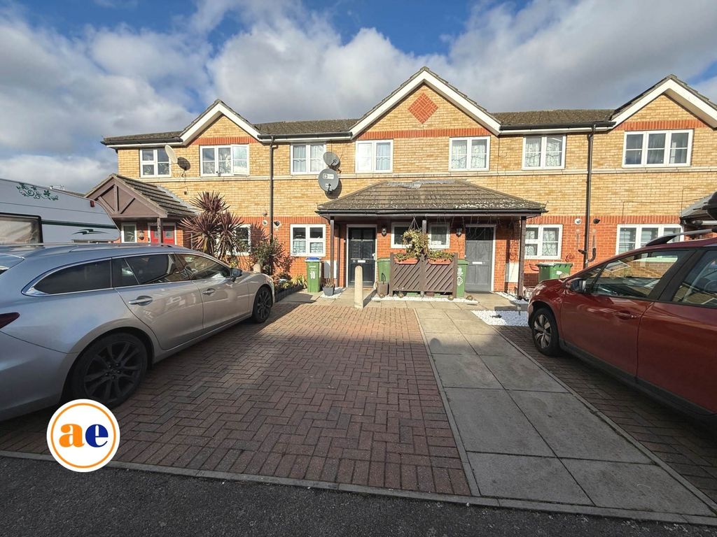 Property photo 1 of 18