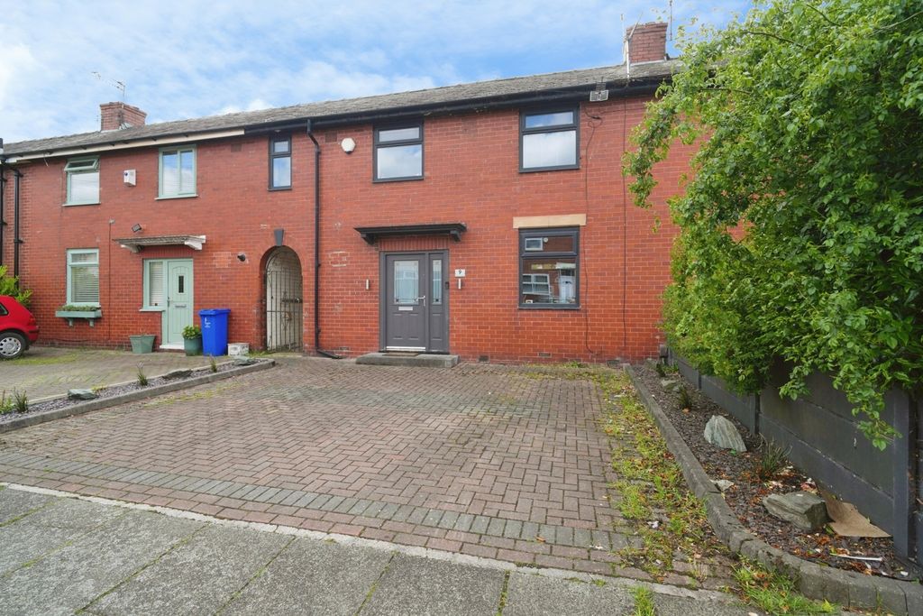Property photo 1 of 14 External