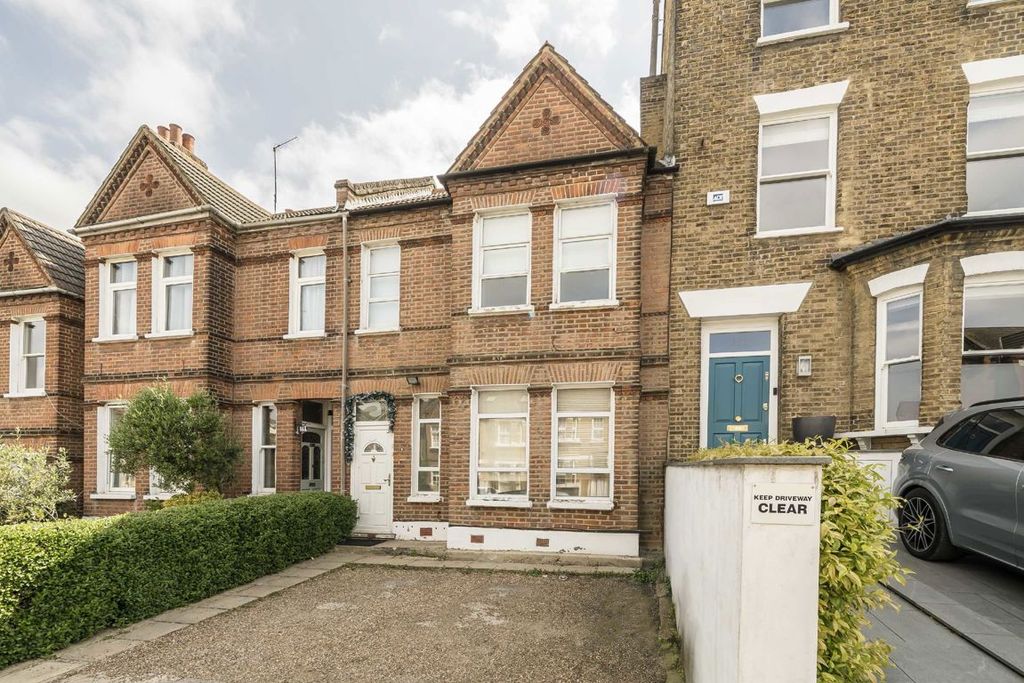 Property photo 1 of 5
