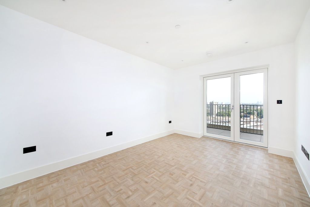 Property photo 3 of 23
