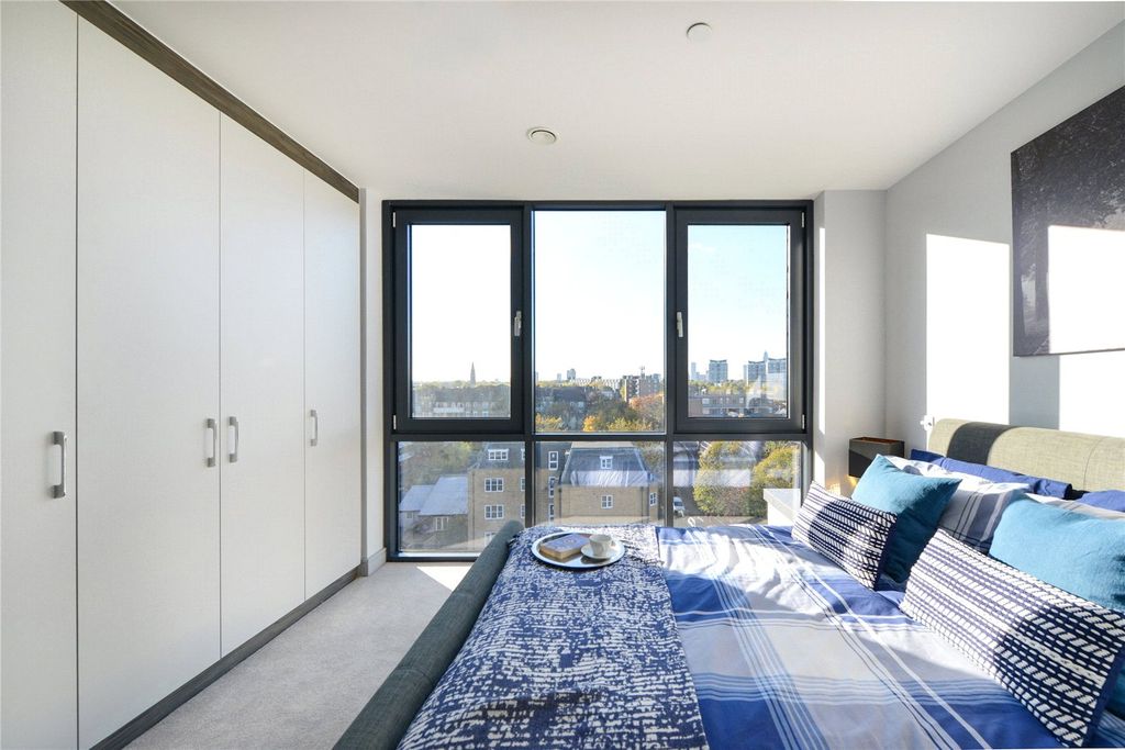 Property photo 3 of 11 Reception Room