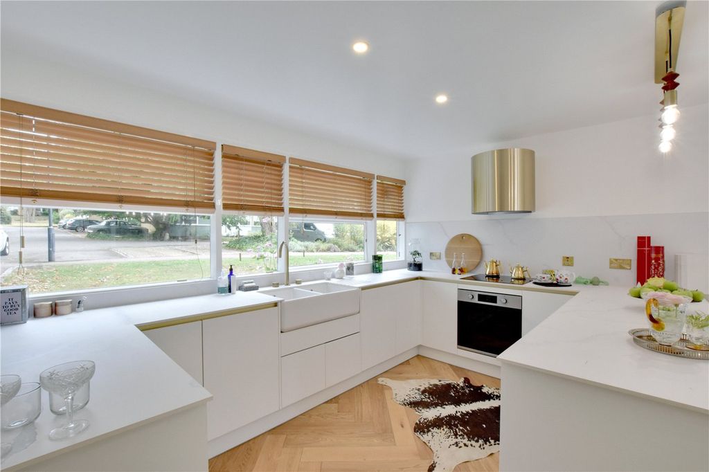 Property photo 1 of 18 Picture No. 23