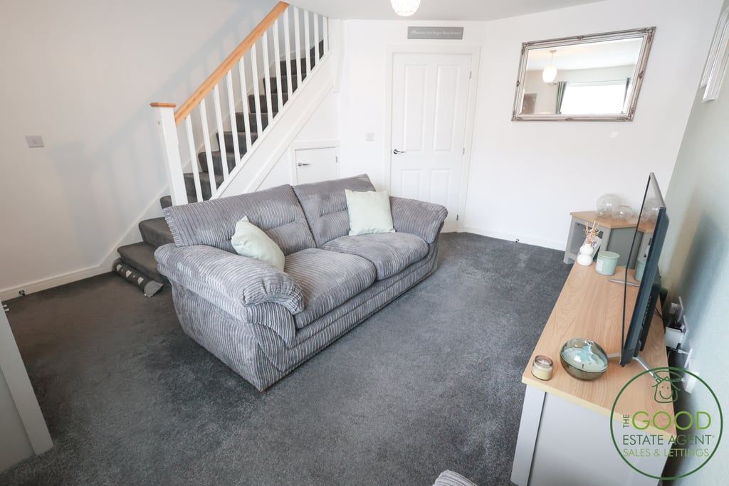 Property photo 3 of 19