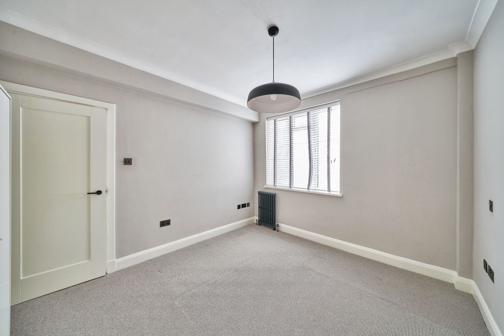 Property photo 3 of 5 3