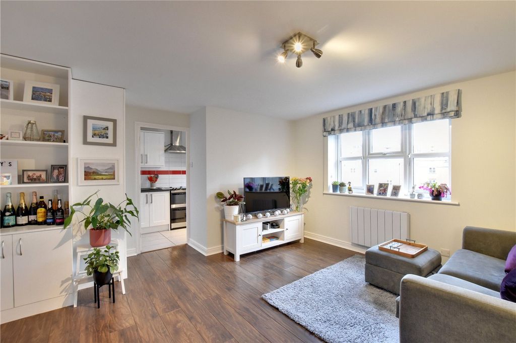 Property photo 2 of 14 Picture No. 08