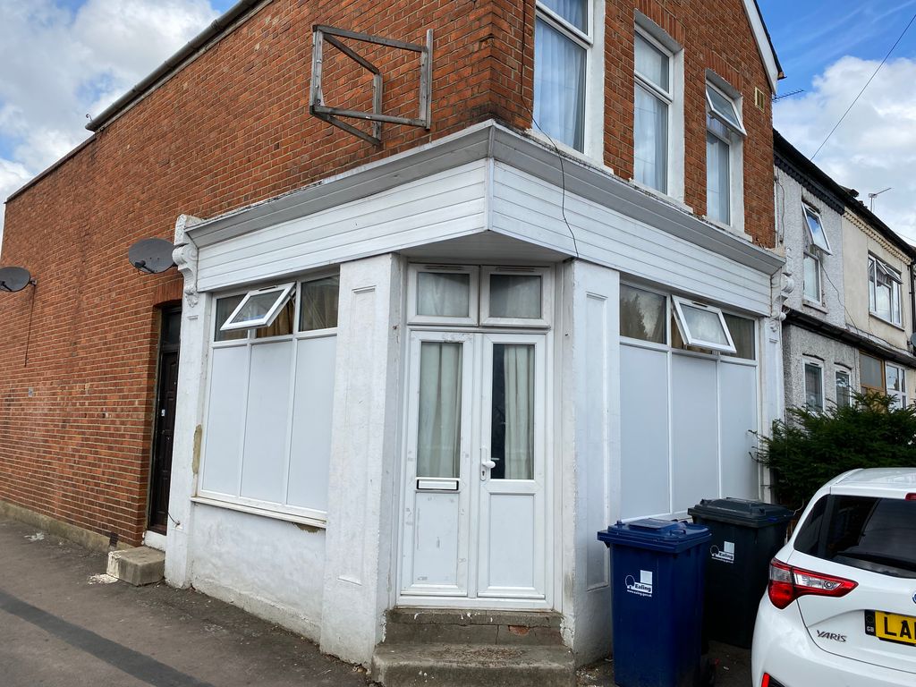 Property photo 1 of 1