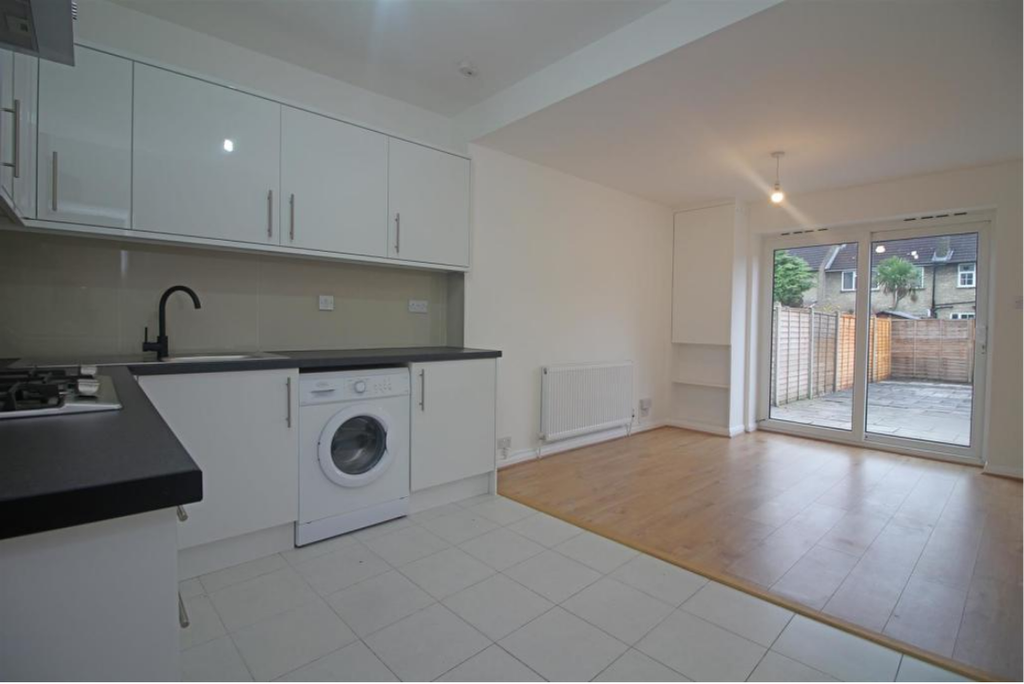 Property photo 1 of 5