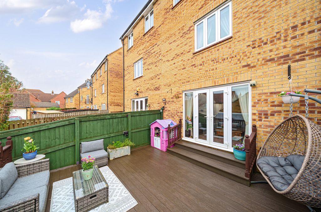 Property photo 3 of 16 1431539-9-69c15cd...