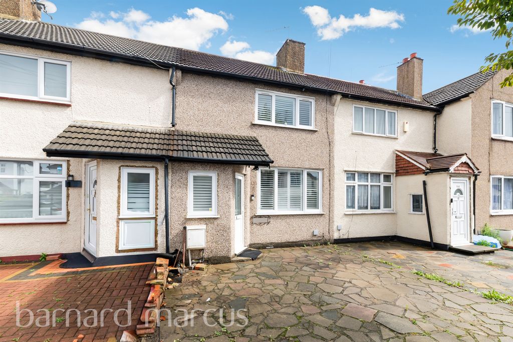 Property photo 2 of 11