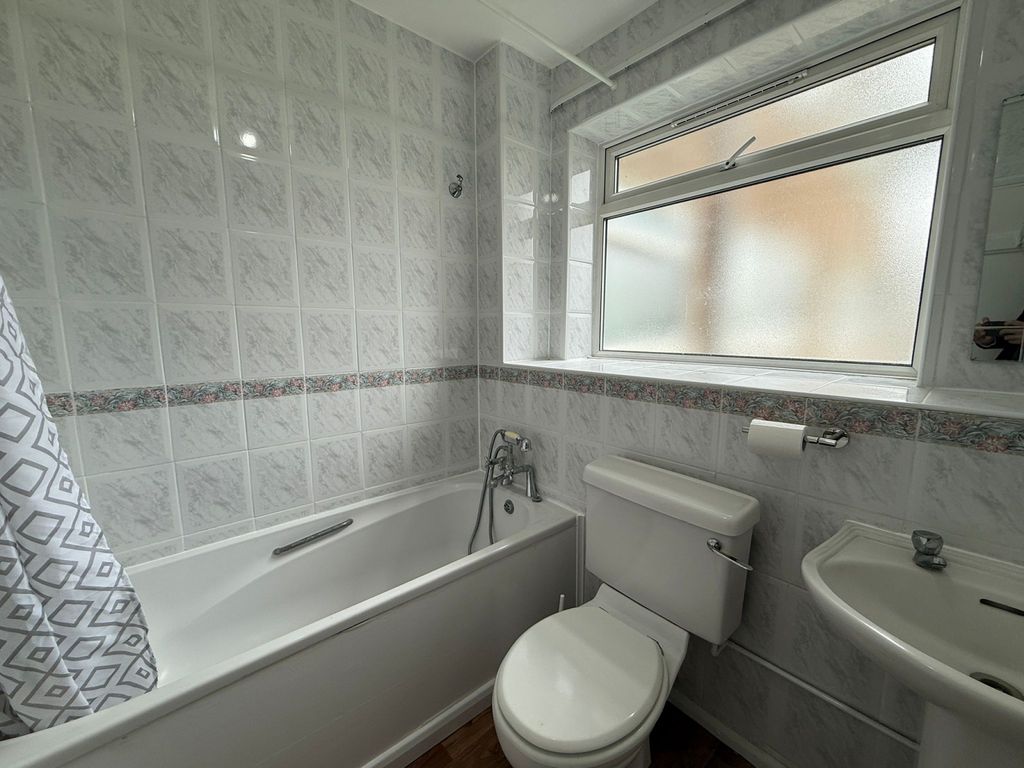 Property photo 3 of 9 Gallery