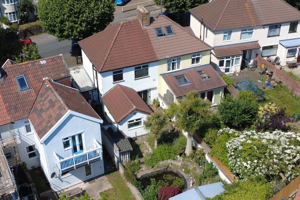 Property photo 3 of 32 21 Bedminster Road Bedminster, Bristol Bs3 5Pe | F