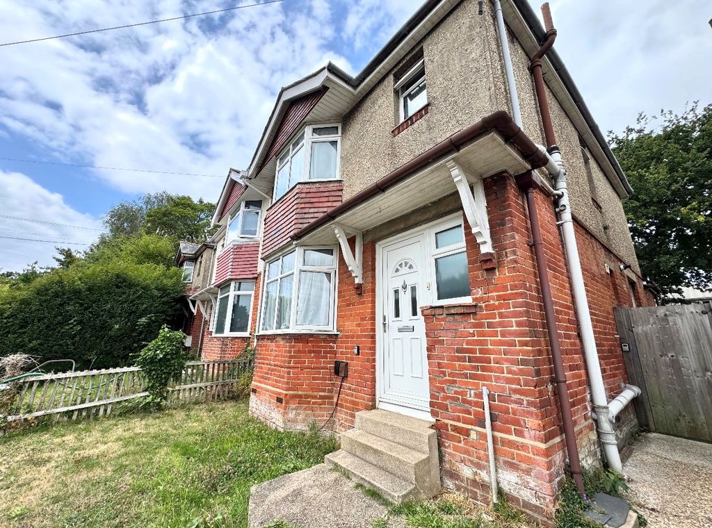 Property photo 1 of 14 External