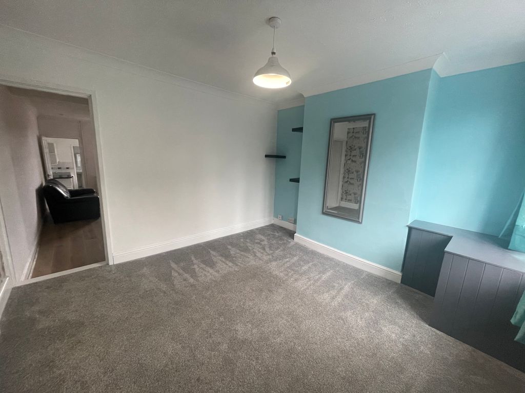 Property photo 2 of 14 Image