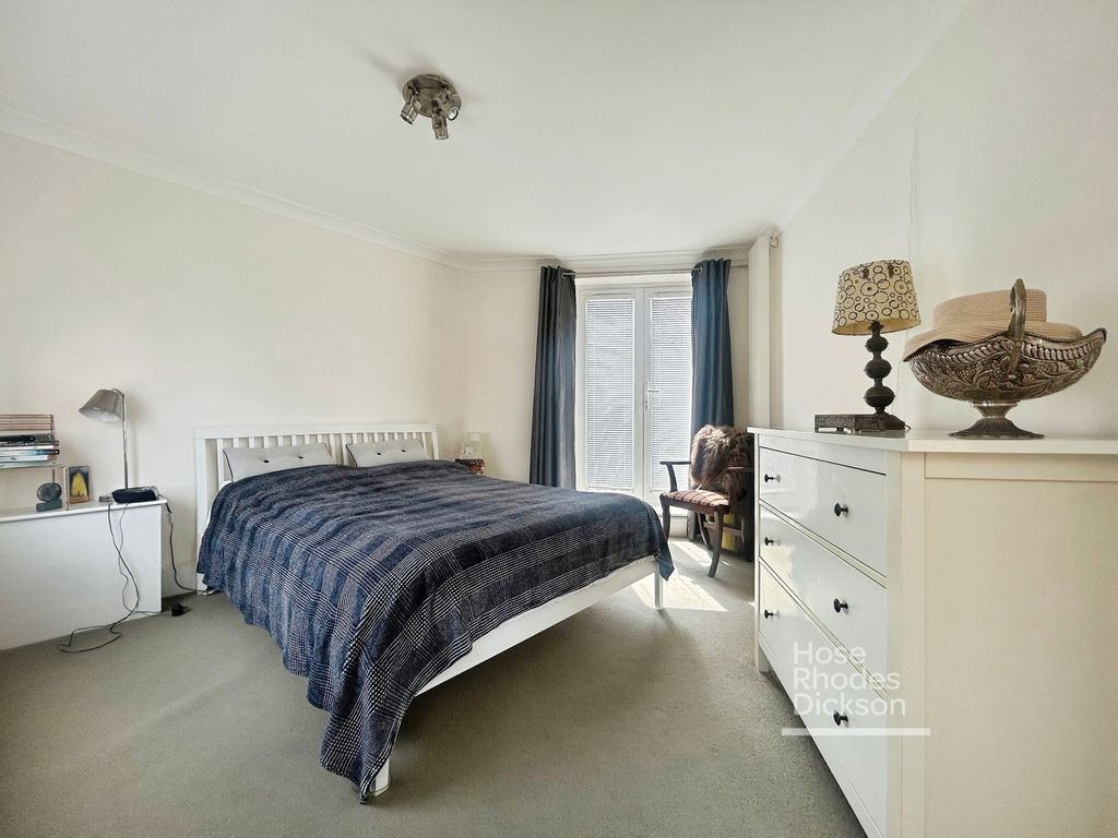 Property photo 3 of 9 Pbox-Img.Jpg