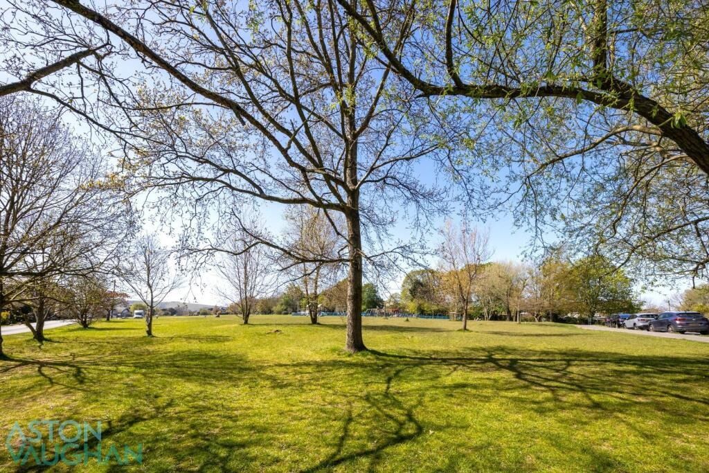 Property photo 2 of 7 4526012