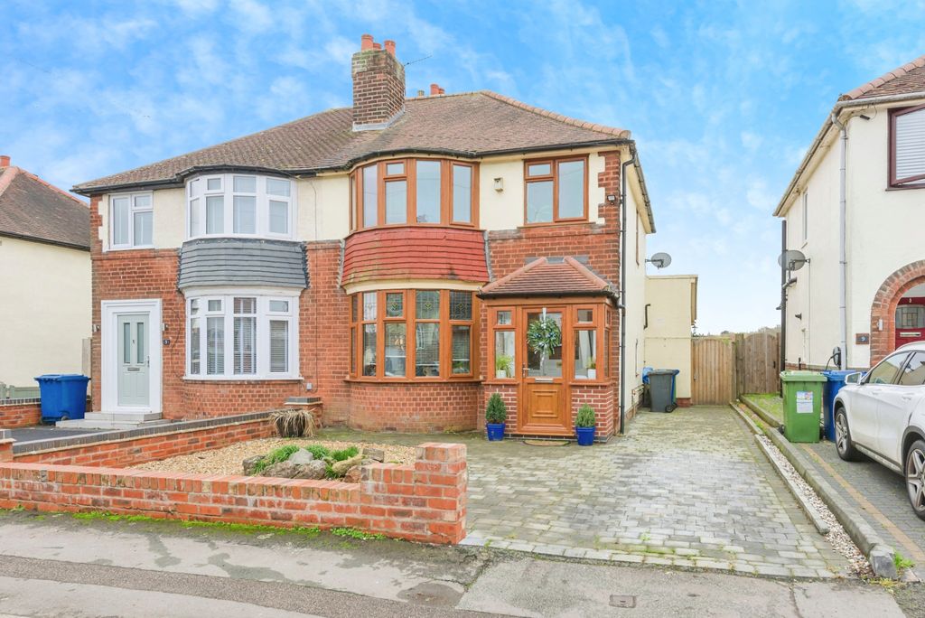 Property photo 1 of 18 Front View