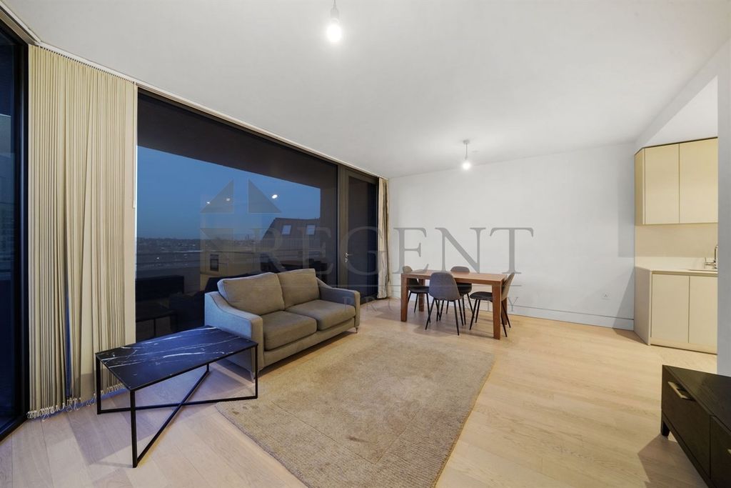 Property photo 3 of 13 Open Plan