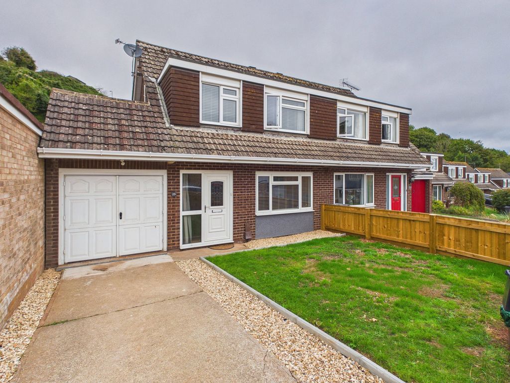 Property photo 1 of 18