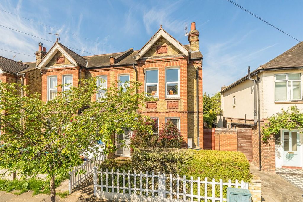 Property photo 1 of 6