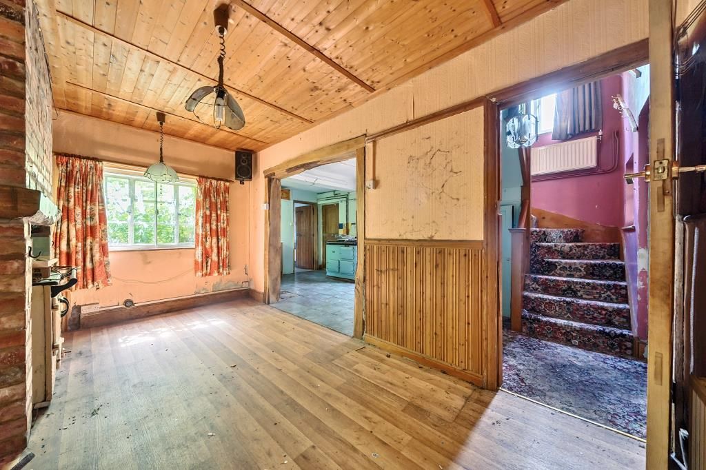 Property photo 3 of 21 Dining Room