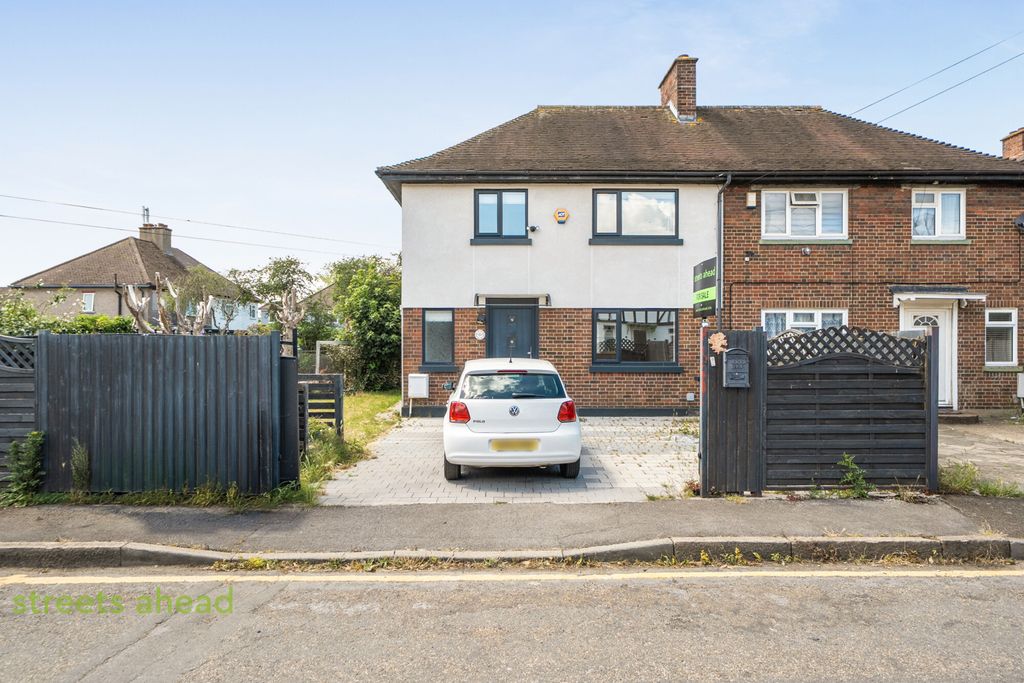 Property photo 1 of 20 61E91ccc-0A91-471...