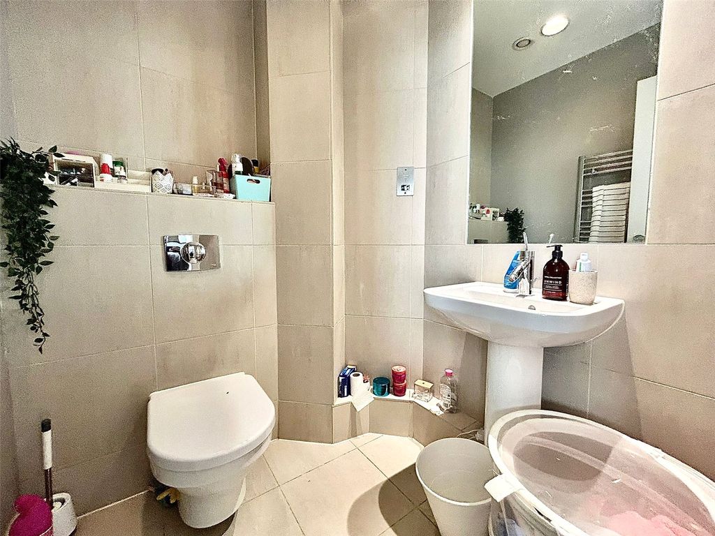 Property photo 2 of 7 Picture No. 05