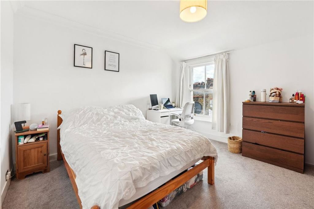 Property photo 3 of 5