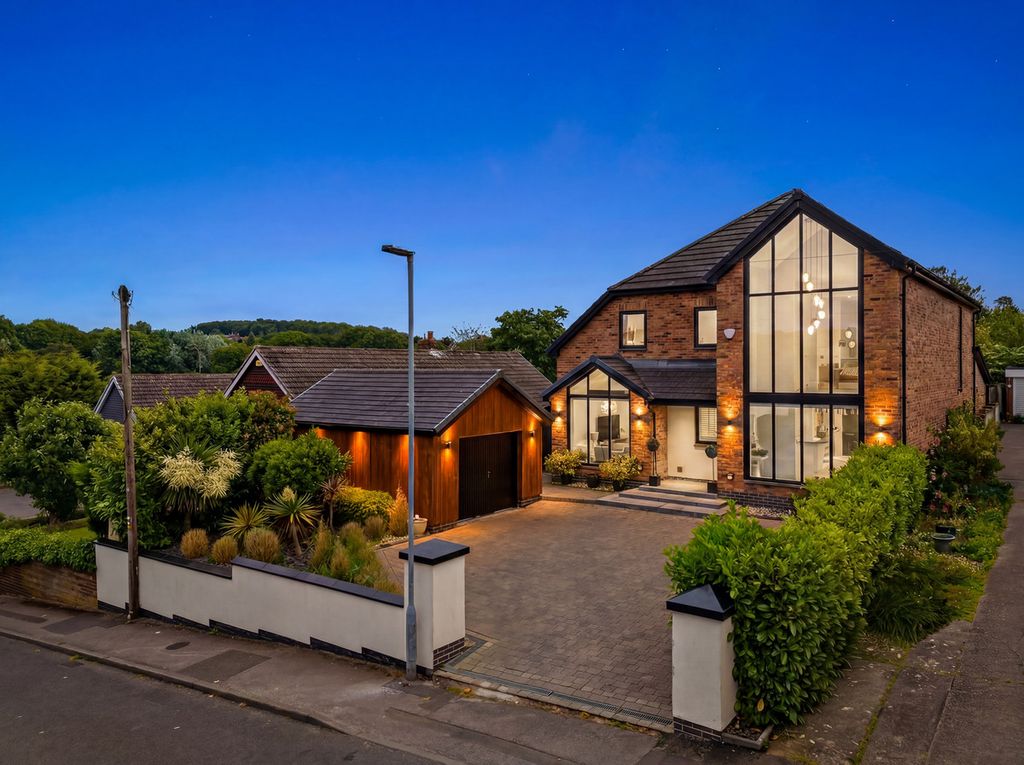 Property photo 1 of 34