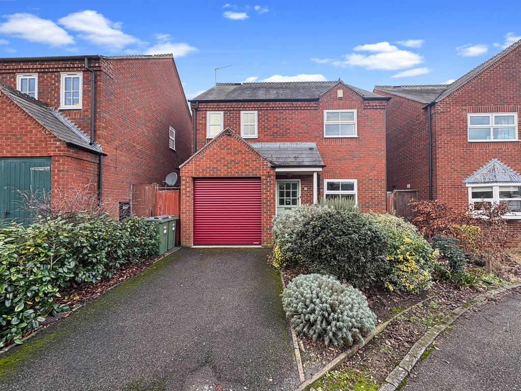 Property photo 1 of 28