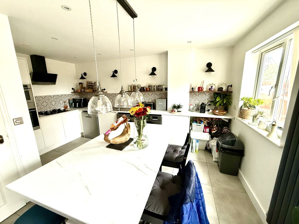 Property photo 3 of 12 Img_0648