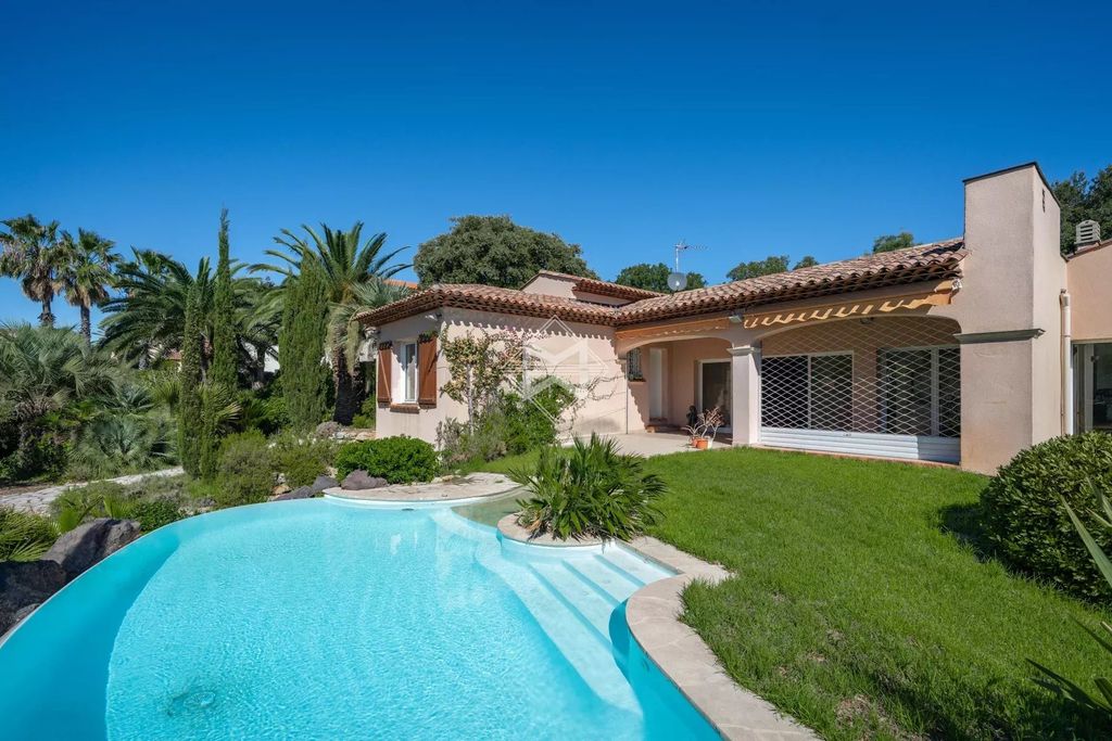 Property photo 3 of 11