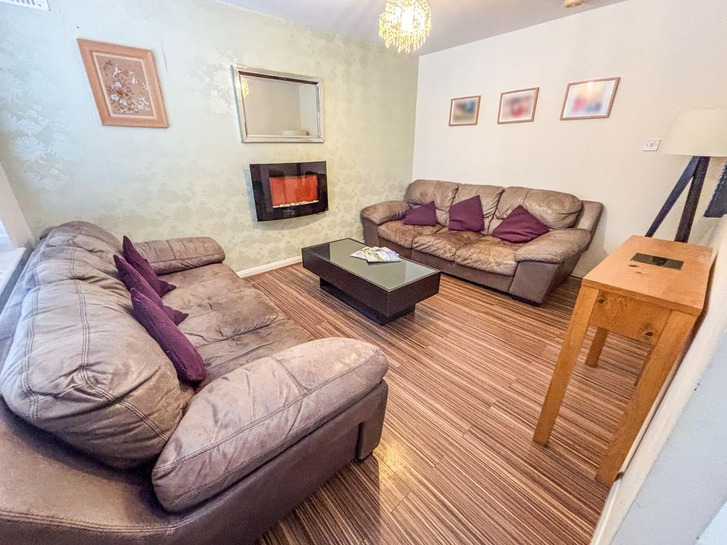 Property photo 2 of 19 Image00010.Jpg