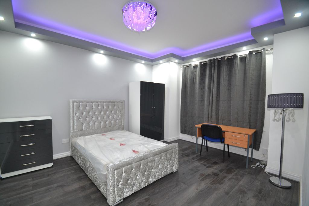 Property photo 2 of 20 Property