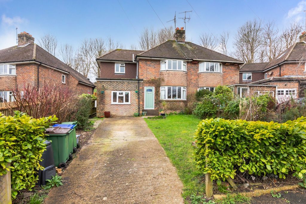 Property photo 1 of 27