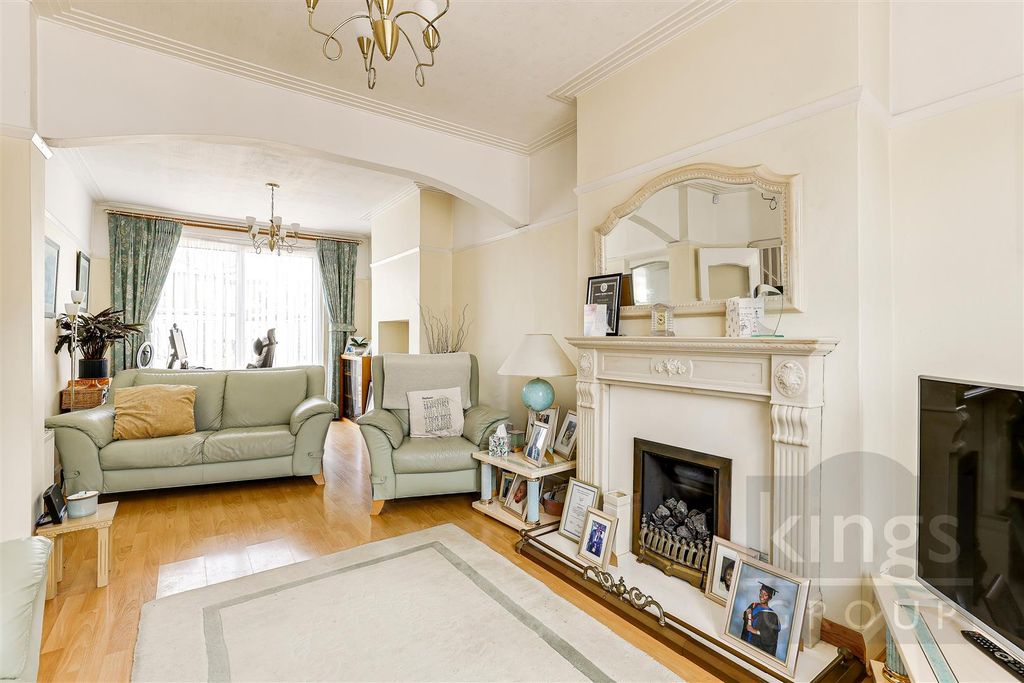 Property photo 2 of 16 Lynmouth Cloned Wm (9).Jpg