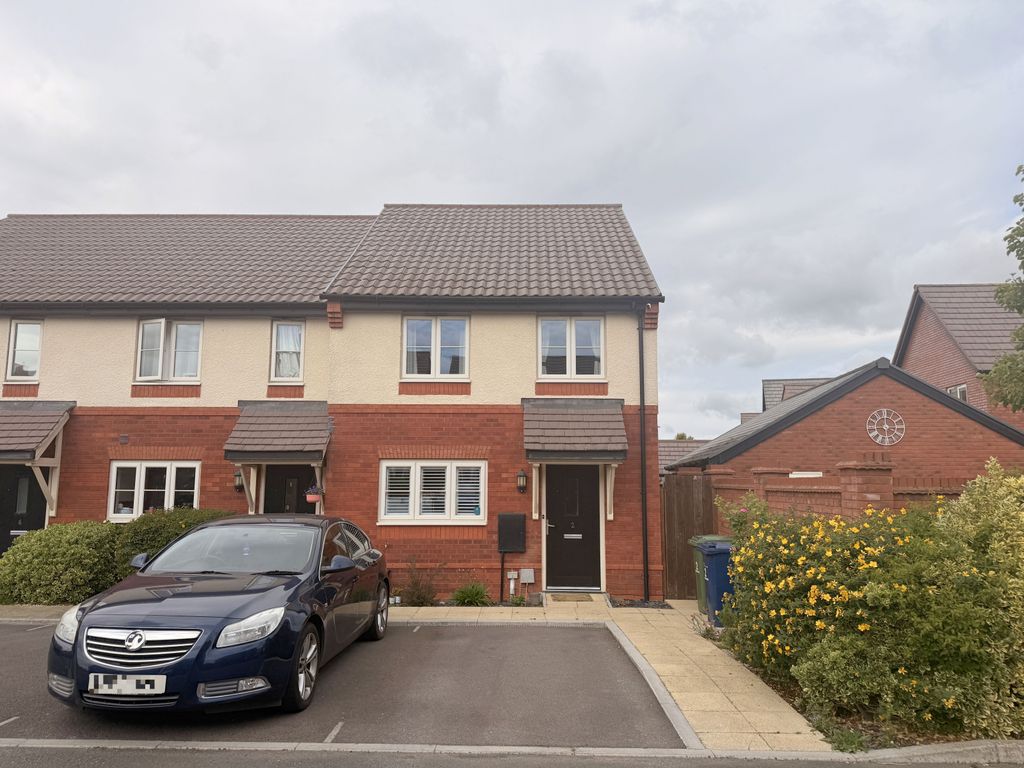 Property photo 1 of 13 3 Bedroom End Terrace House For Sale