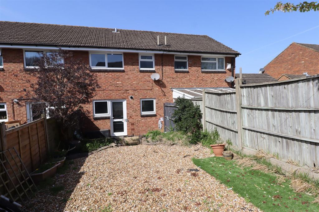 Property photo 3 of 11