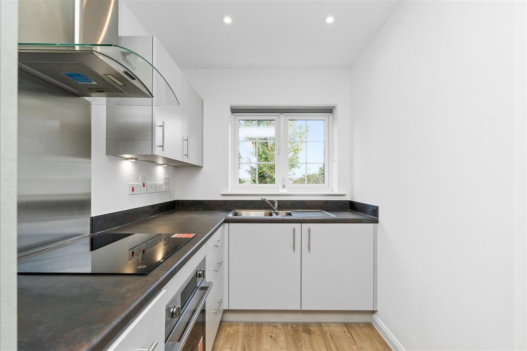 Property photo 2 of 15 Untitled-8129.Jpg