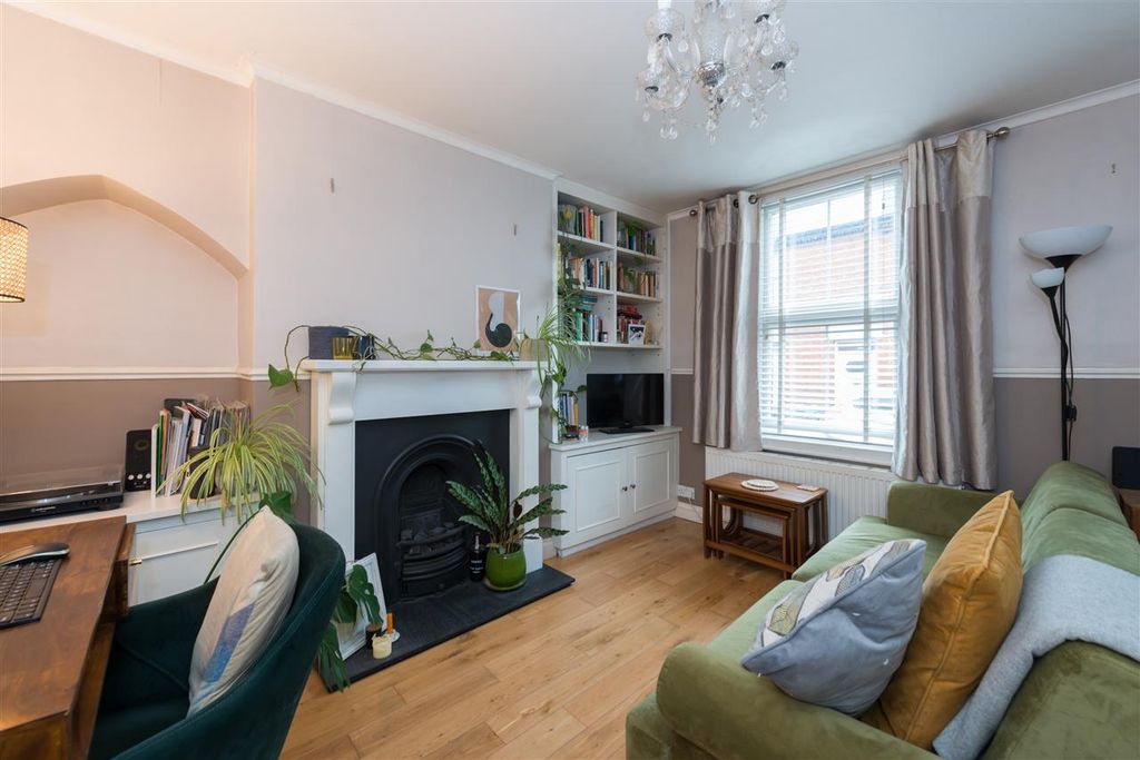 Property photo 3 of 9