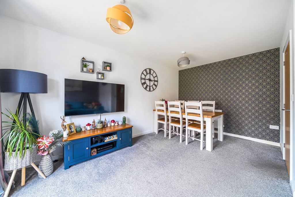 Property photo 2 of 21 1471155-12-6A26De1d48Fb9