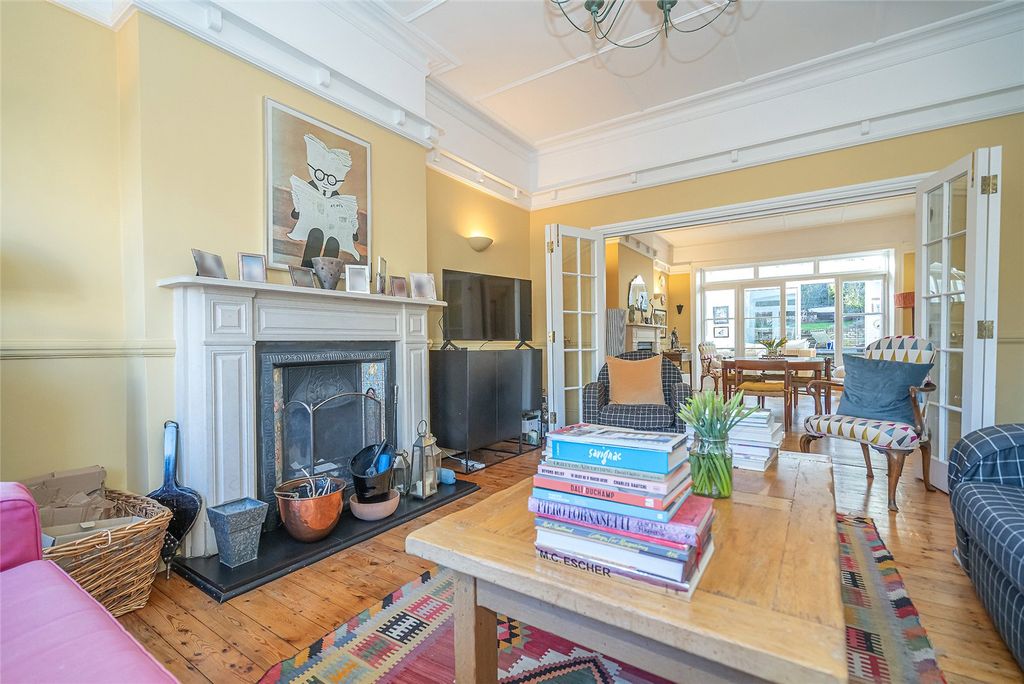 Property photo 2 of 52 Picture No. 67