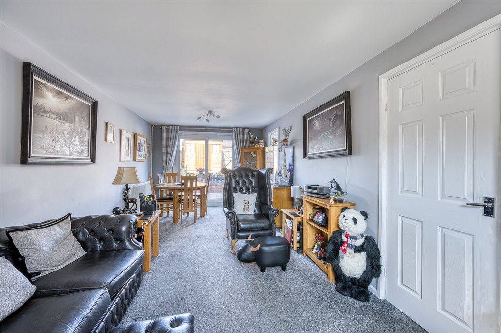 Property photo 2 of 16 Picture No. 30