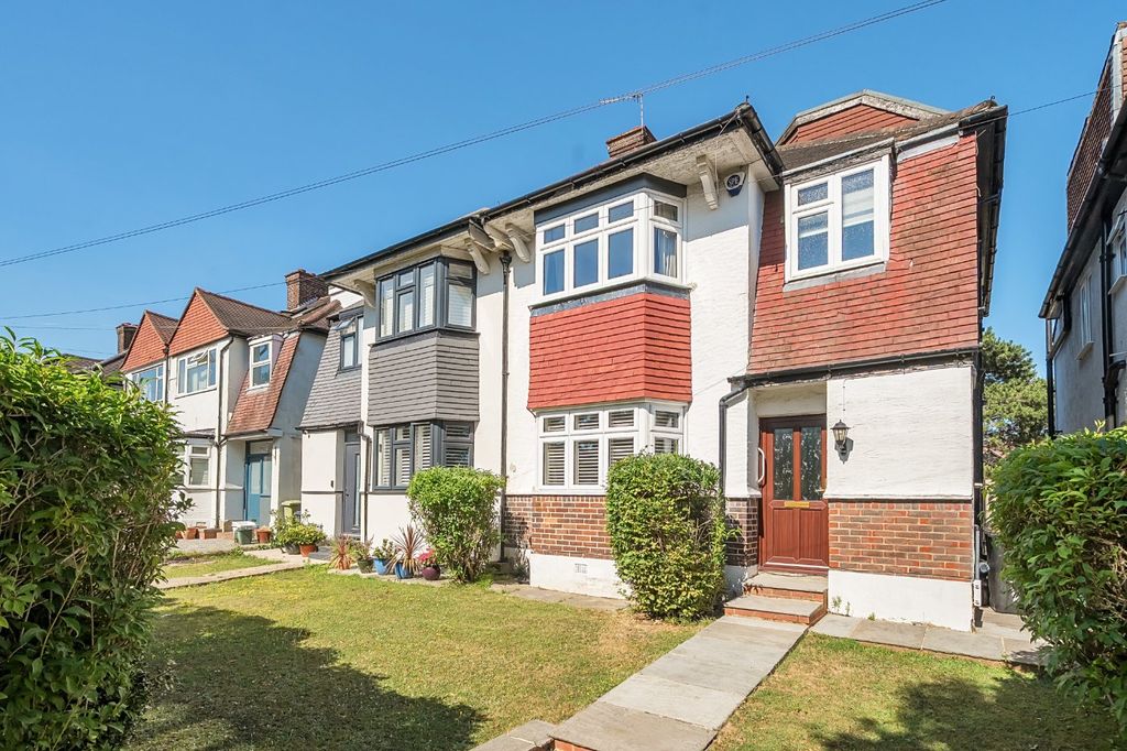 Property photo 1 of 19 Picture No. 02