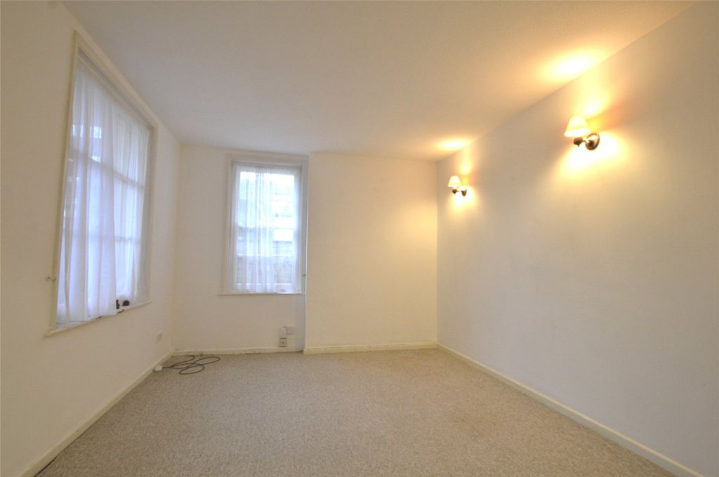 Property photo 2 of 9 Living Room