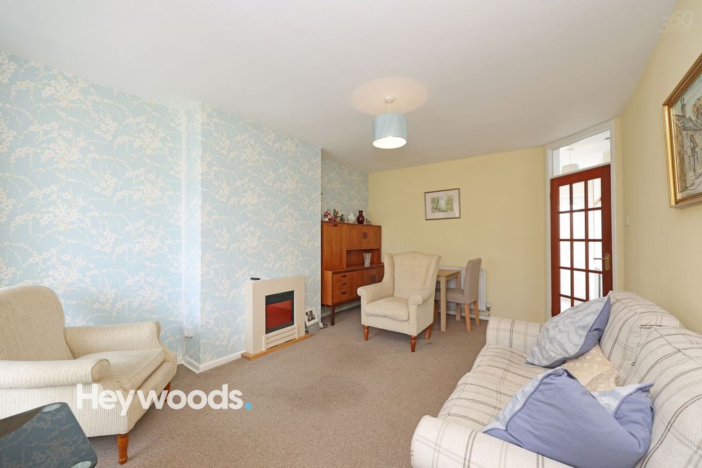 Property photo 2 of 29