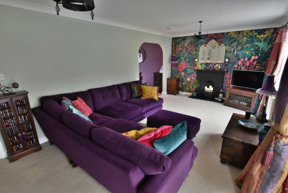 Property photo 2 of 28 Agents Notes