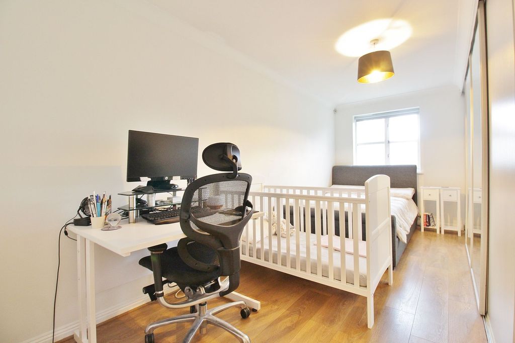 Property photo 3 of 5