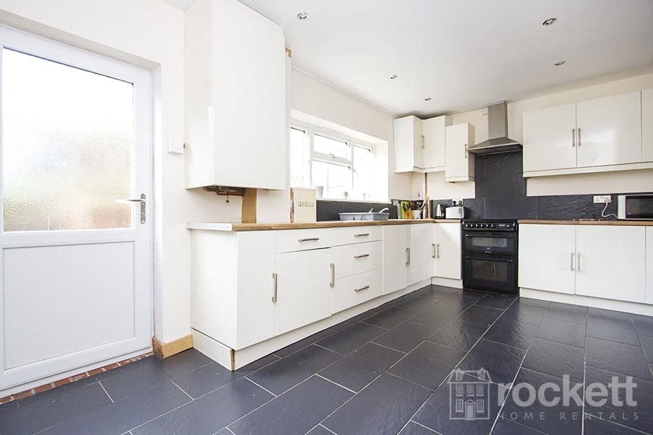 Property photo 2 of 16 Picture No. 02