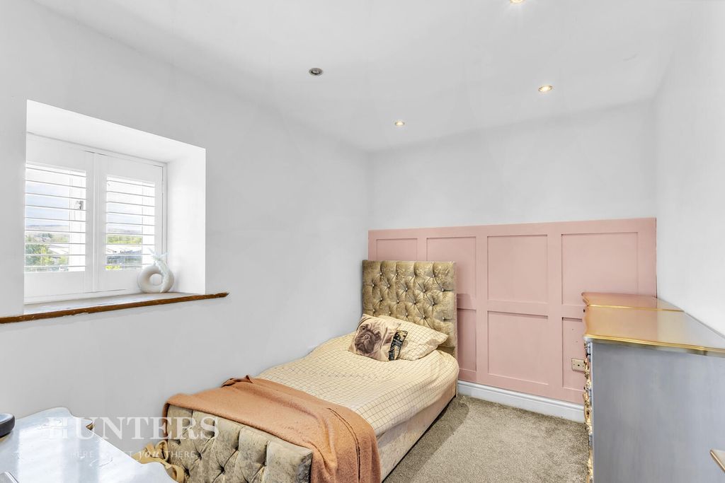 Additional image 16 of 4 bed end terrace house for saleEafield Barn, Smithy Bridge OL15